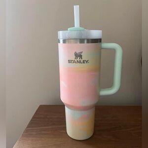 Stanley 40oz Quencher